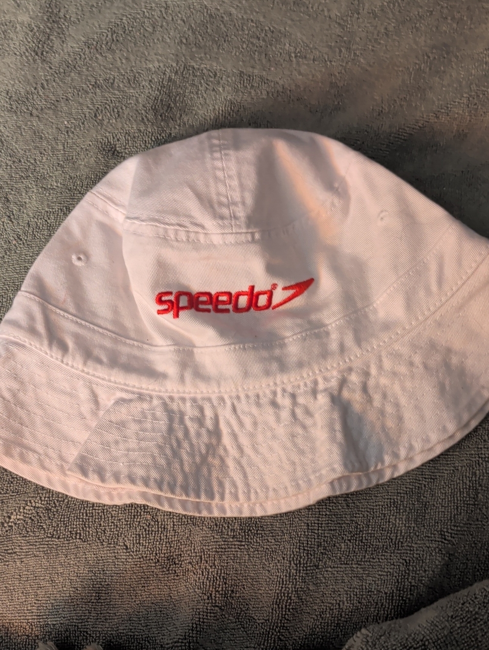 Speedo White Nautical Beach Bucket Hat L/XL